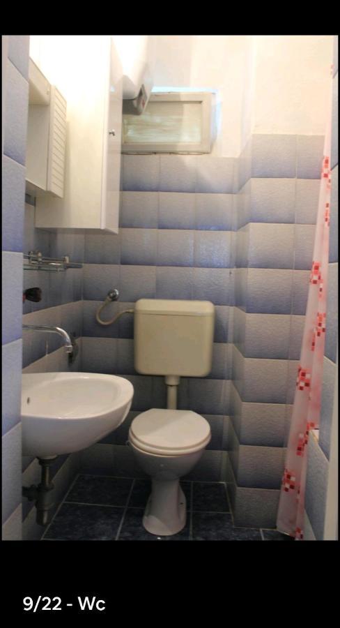 Apartment Josip With Beautiful Sea View
